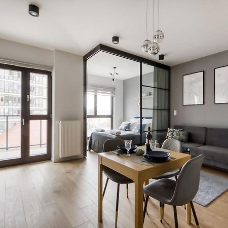 Warsaw Night Apartments Metro Plocka Екстериор снимка